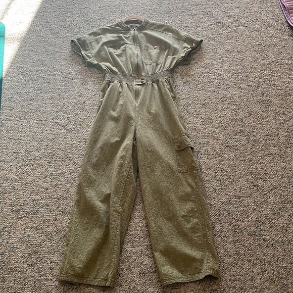 NWOT UO Casey Linen Jumpsuit - Picture 7 of 7
